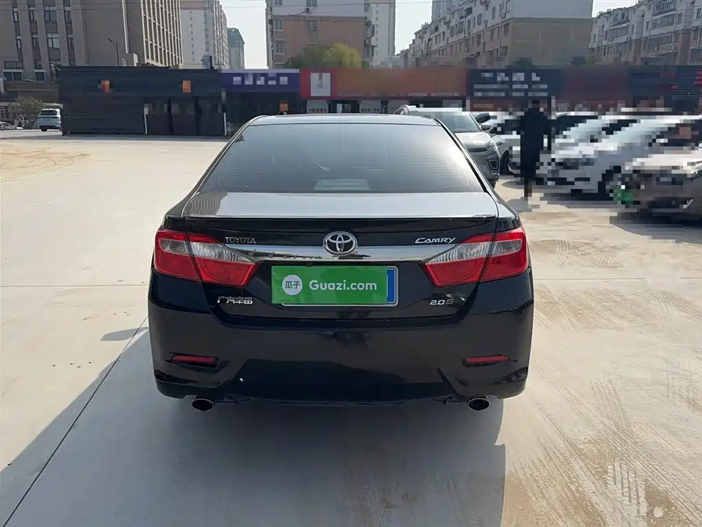 Toyota Camry 2016 — фото 12