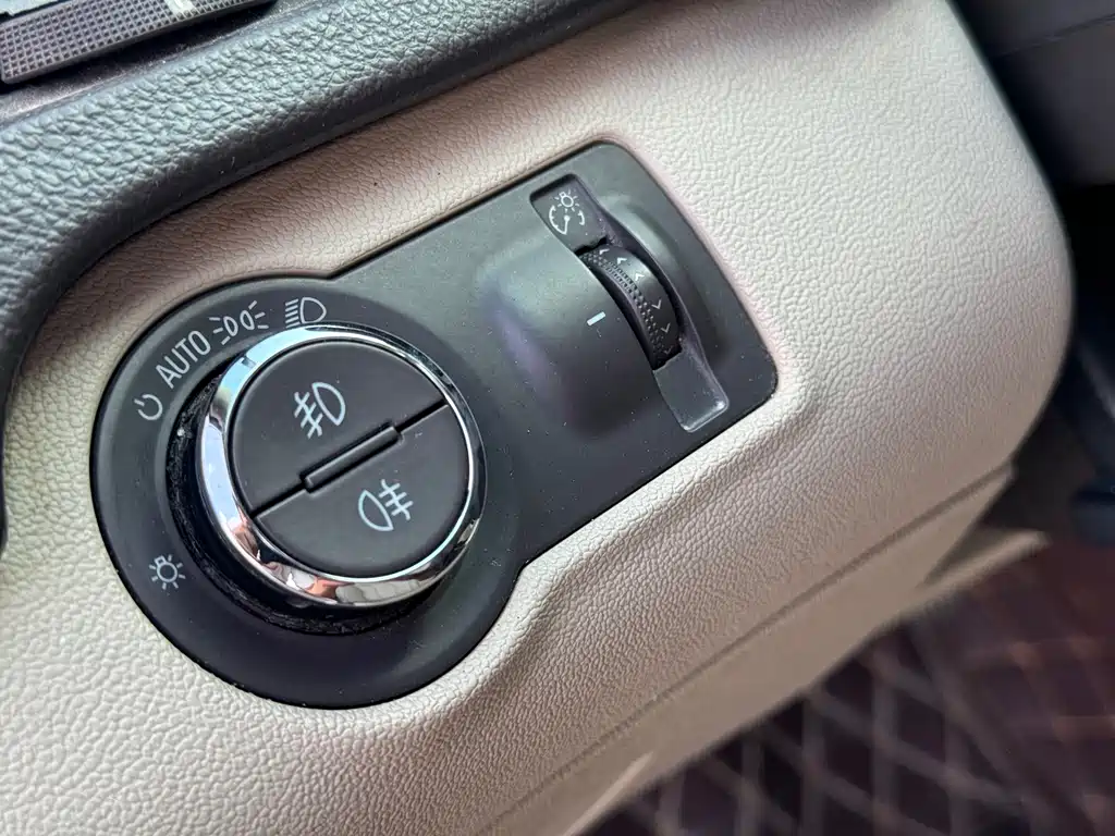 Buick Regal 2012 — фото 16