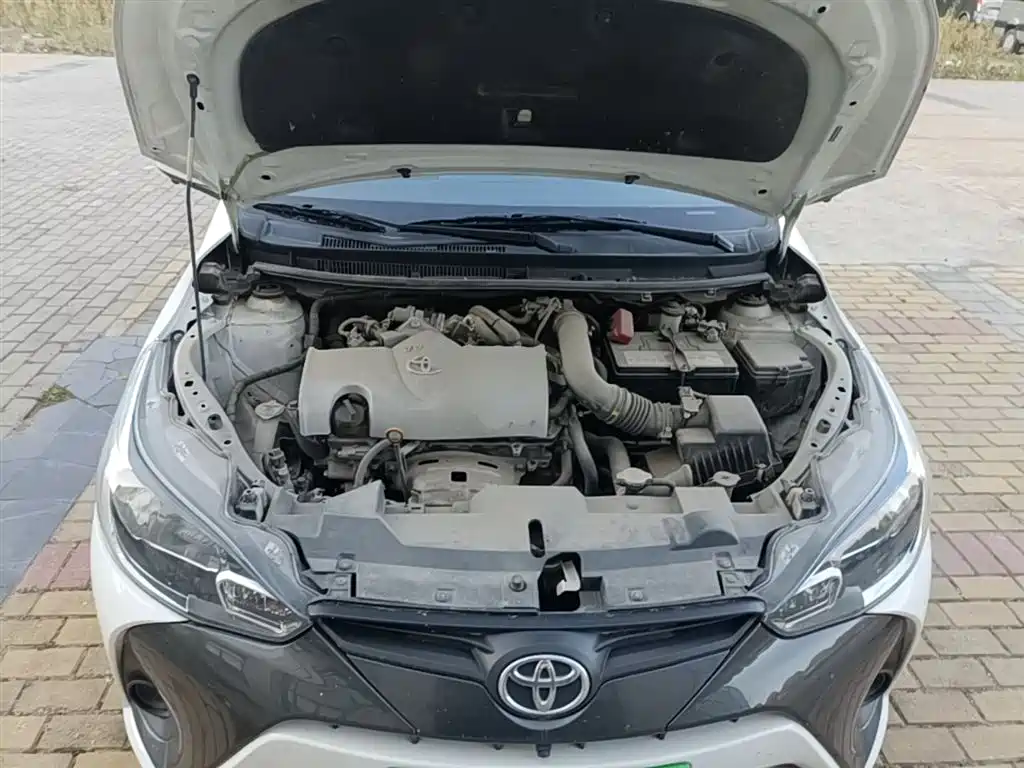 Toyota Yaris L 2021 — фото 20