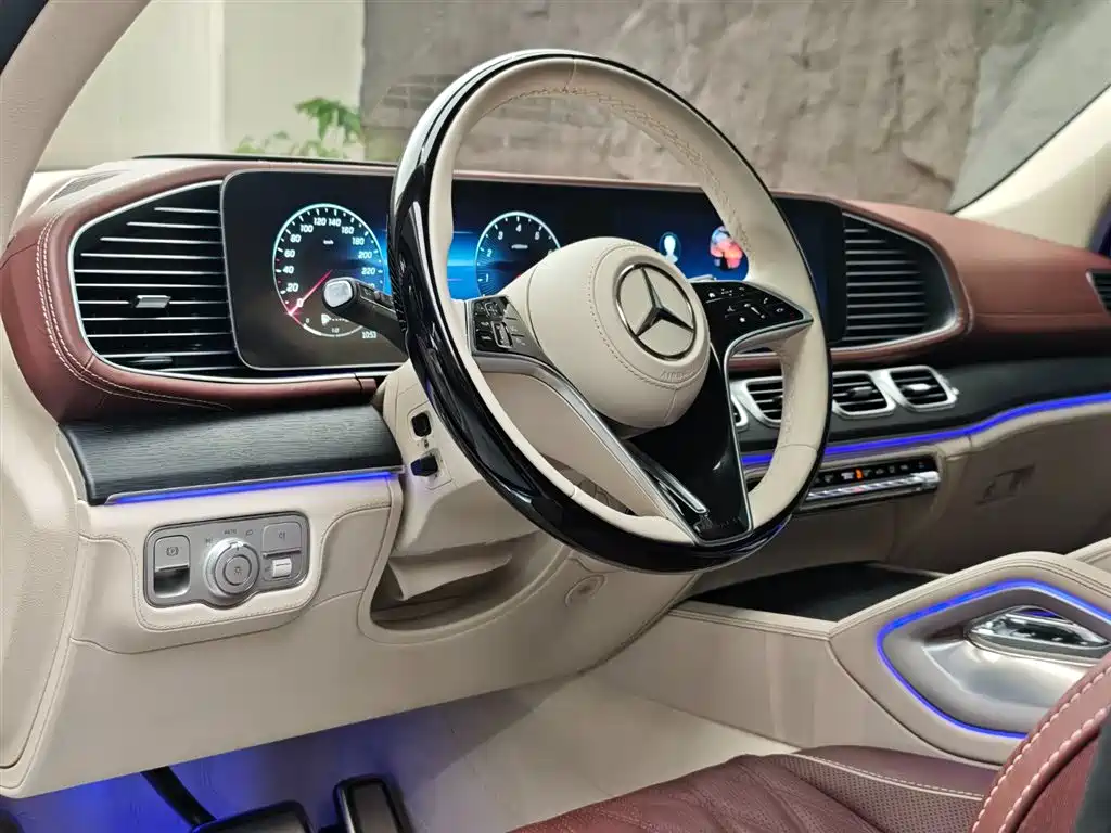 Mercedes-Benz GLS 2025 — фото 7