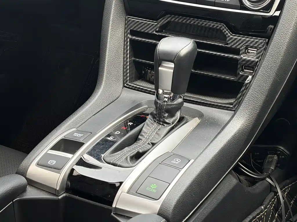 Honda Civic 2020 — фото 12