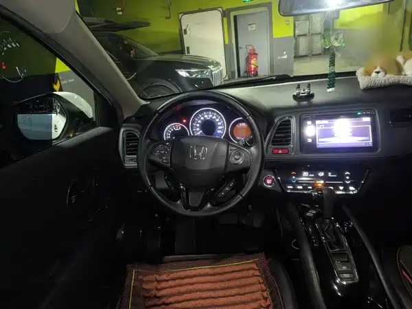 Honda Vezel 2016