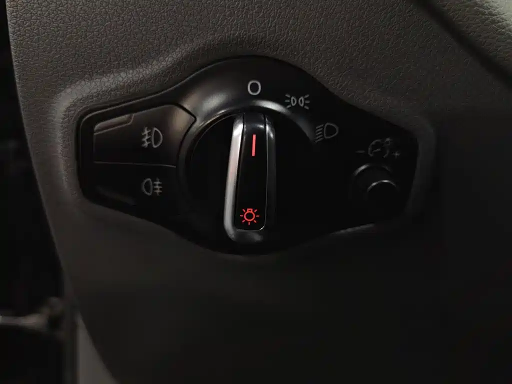 Audi Q5 2015 — фото 21