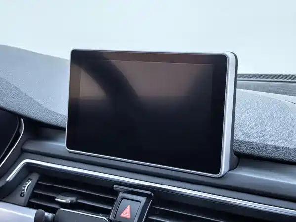 Audi A4L 2019