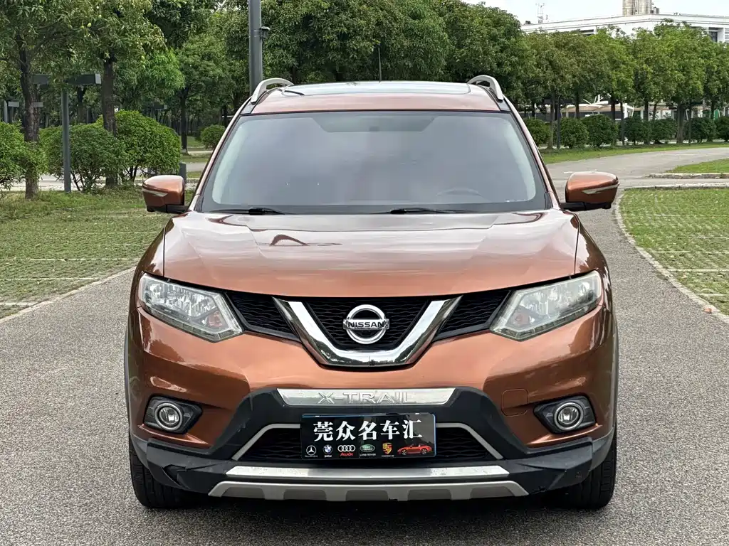 Nissan X-Trail 2015