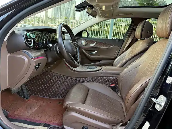 Mercedes-Benz E-Class 2021