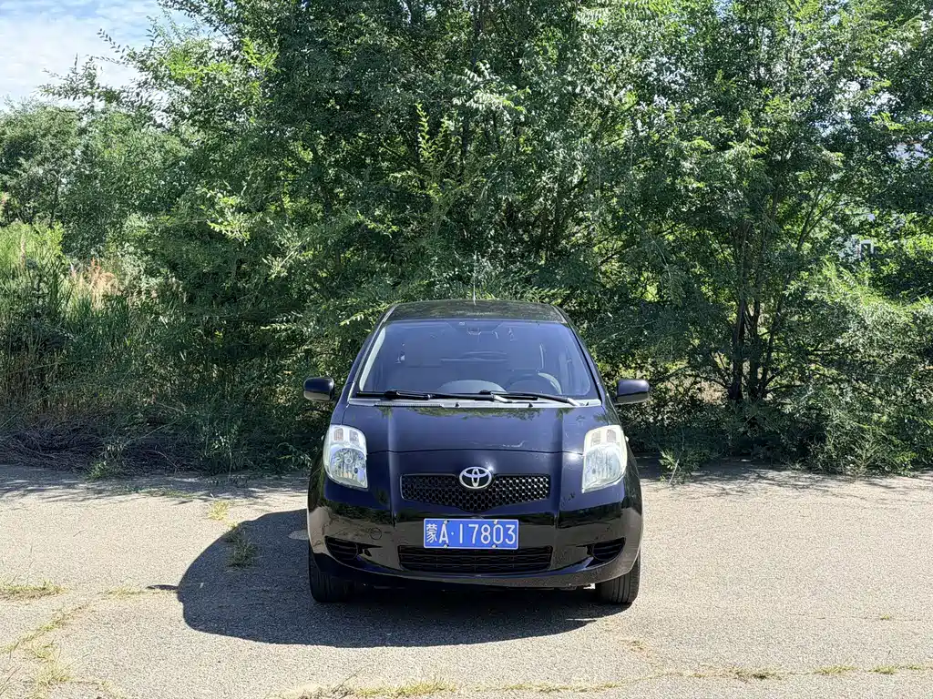 Toyota Yaris L 2008