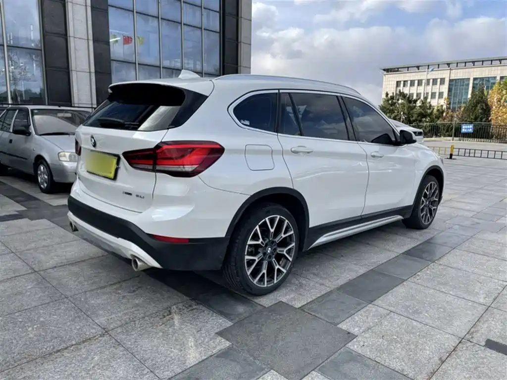 BMW X1 2021 — фото 25