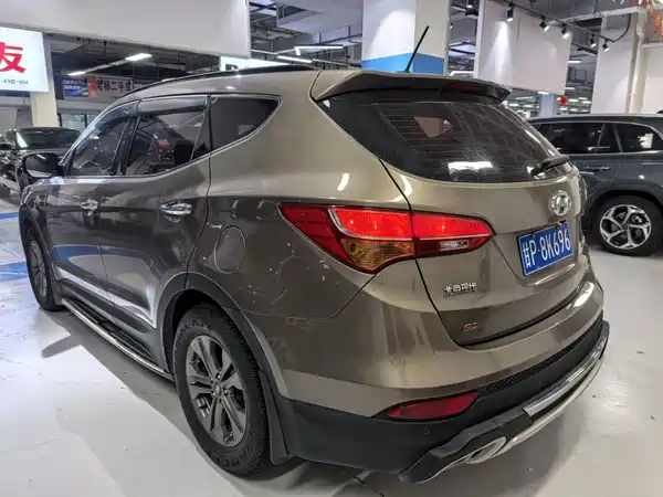 Hyundai Santa Fe 2014