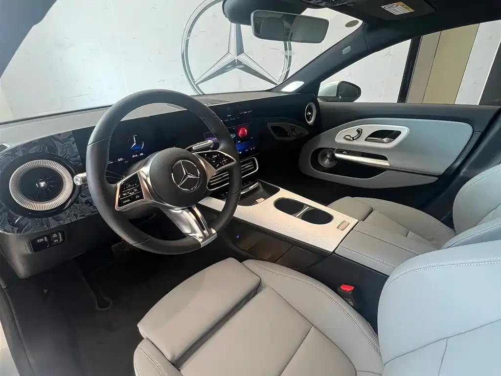 Mercedes-Benz CLA EV 2025 — фото 15