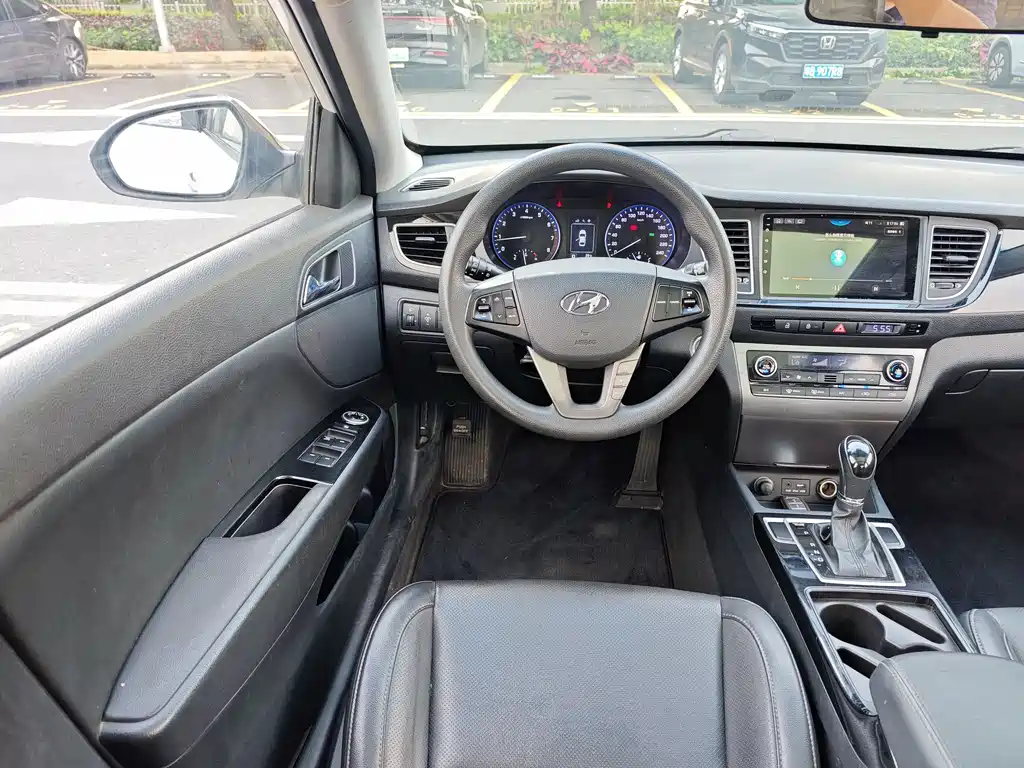 Hyundai Mistra 2015 — фото 16