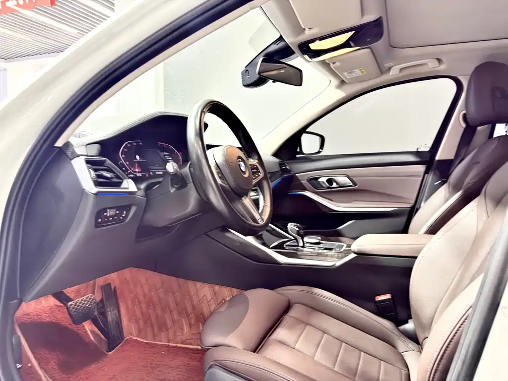 BMW 3 Series 2020 — фото 10