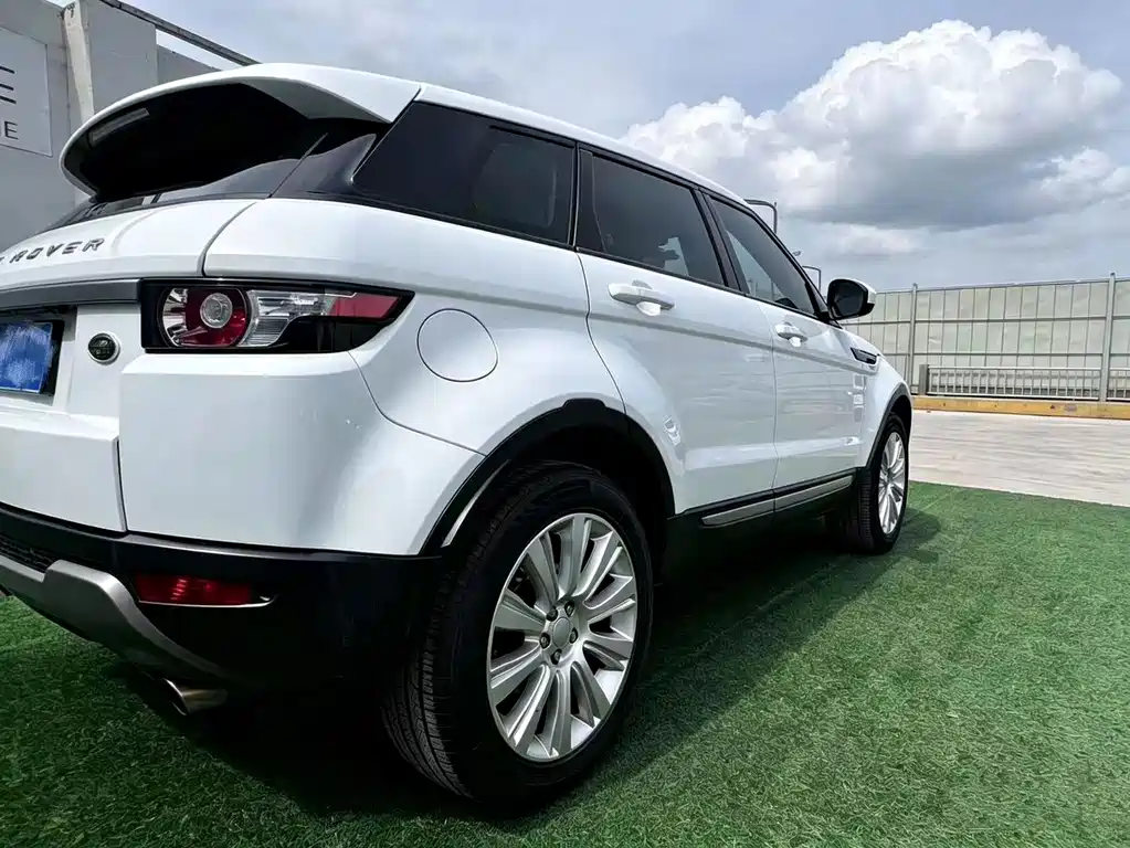 Land Rover Evoque 2015 — фото 8