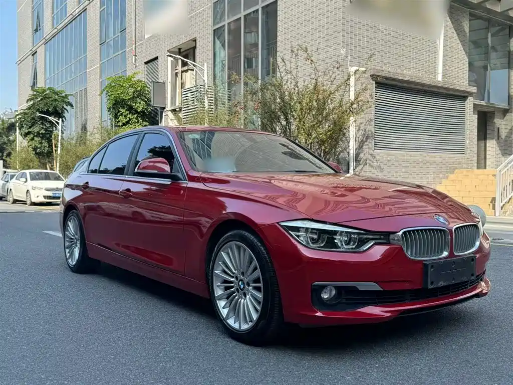 BMW 3 Series 2018 — фото 13