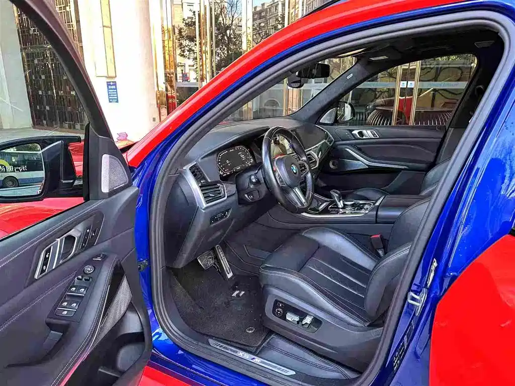 BMW X5 M 2021 — фото 10