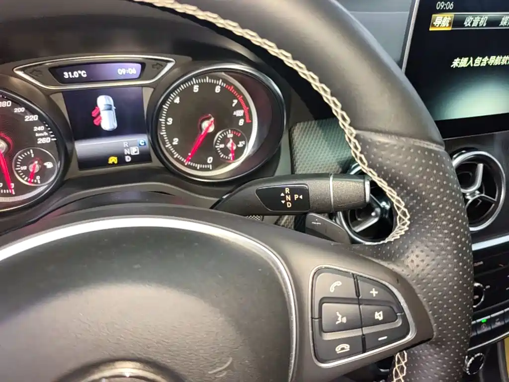 Mercedes-Benz GLA 2018 — фото 14