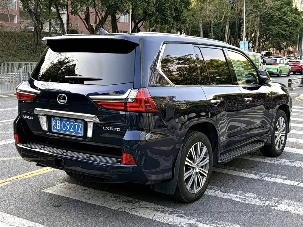 Lexus LX 2016 — фото 4