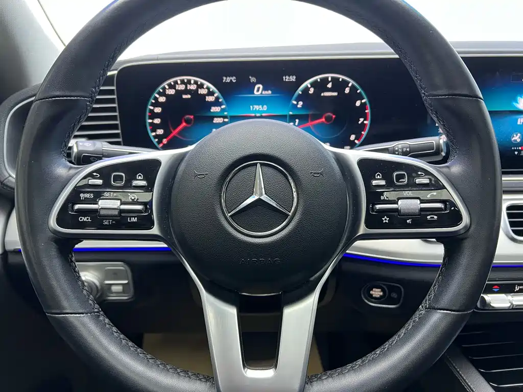 Mercedes-Benz GLE Coupe 2023 — фото 10