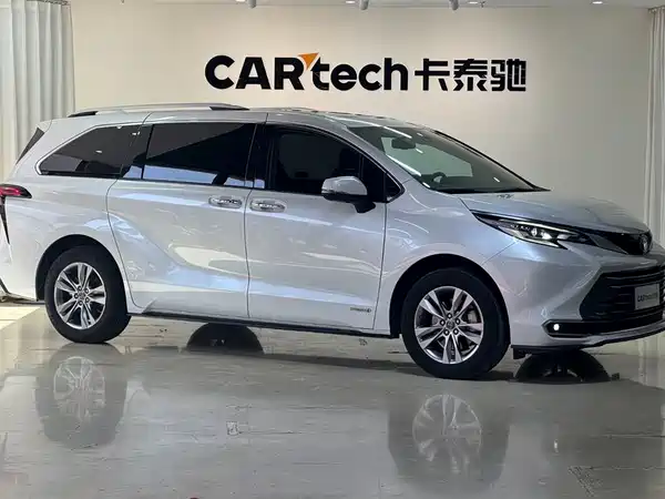 Toyota Sienna 2021