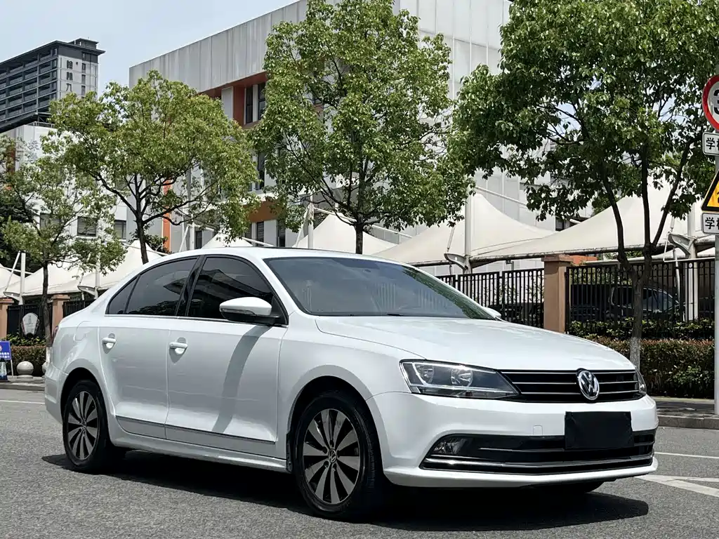 Volkswagen Sagitar 2017 — фото 25