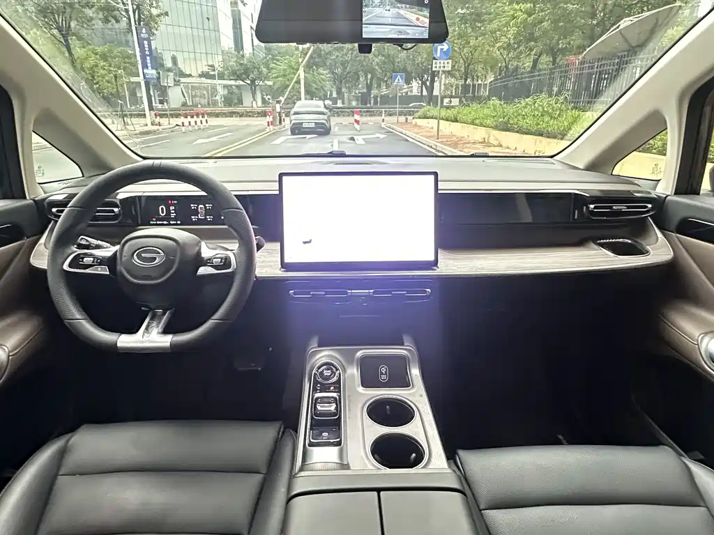 GAC Motor Trumpchi E8 2024 — фото 12