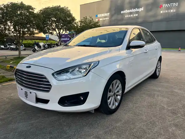 Ford Escort 2018