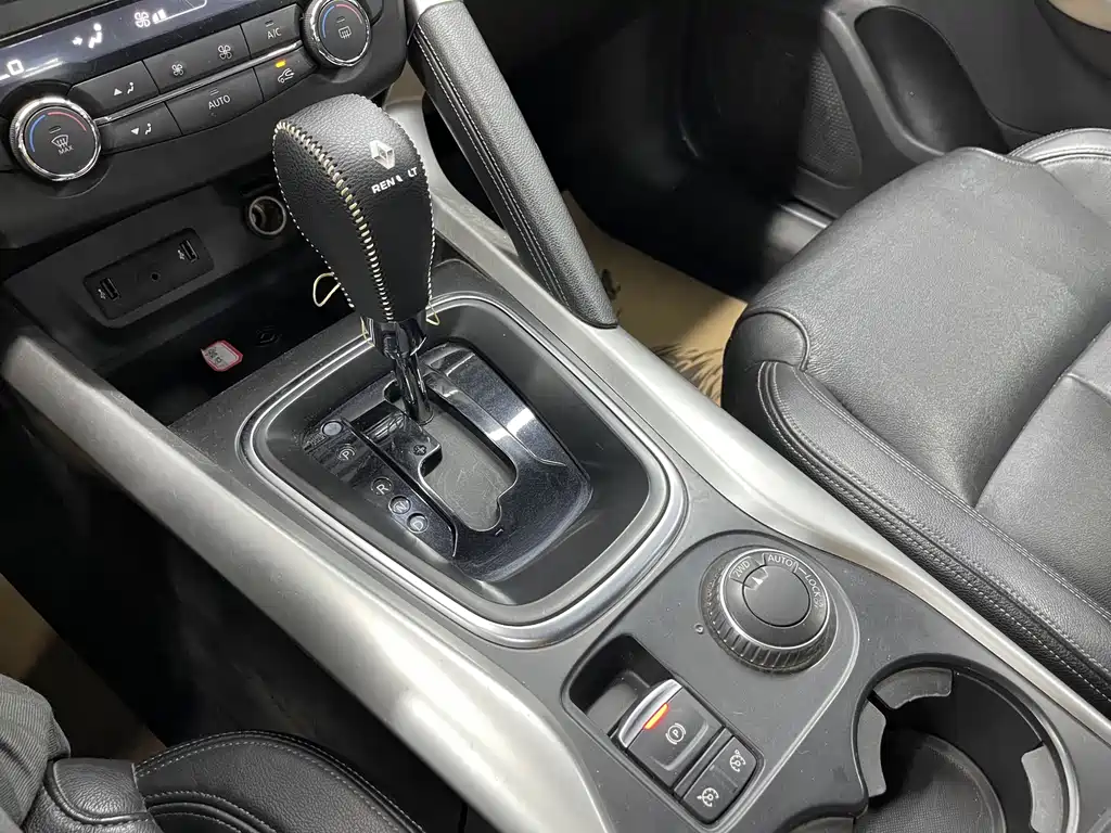 Renault Kadjar 2016 — фото 17