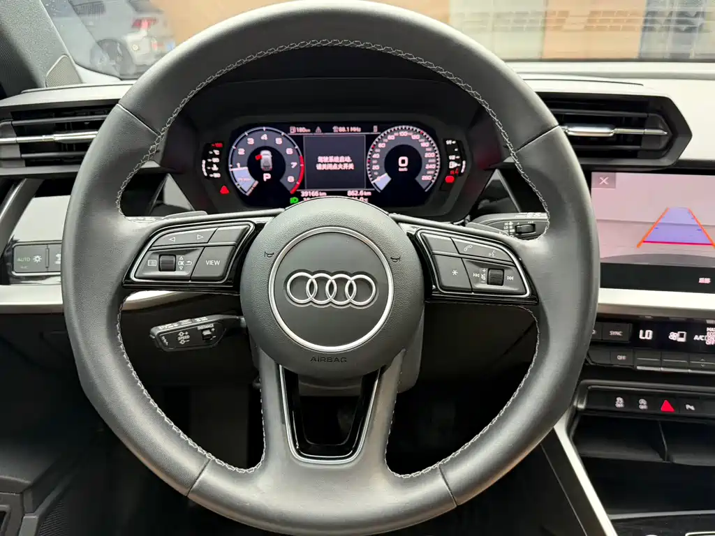 Audi A3 2023 — фото 12
