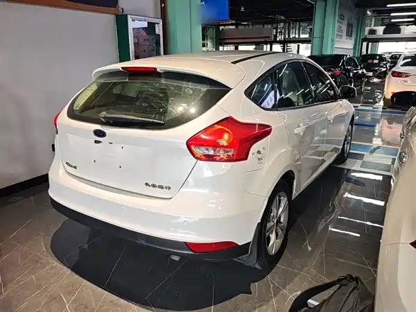 Ford Focus 2015