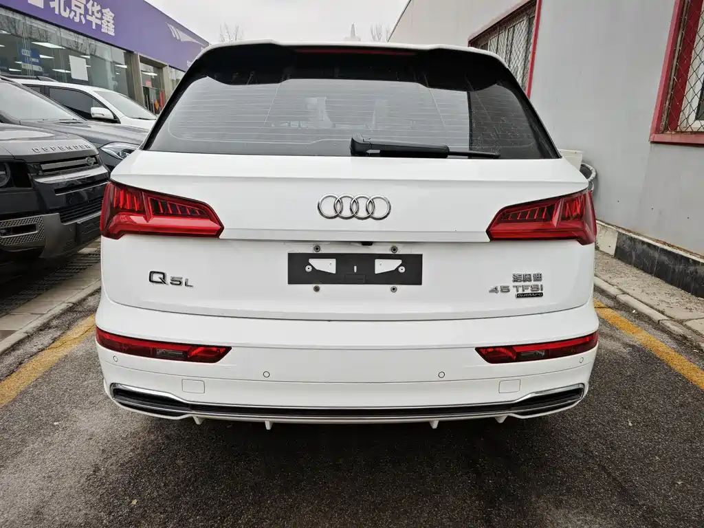 Audi Q5L 2020 — фото 5