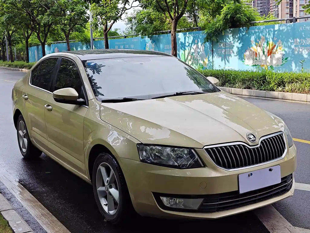 Skoda Octavia 2015 — фото 3