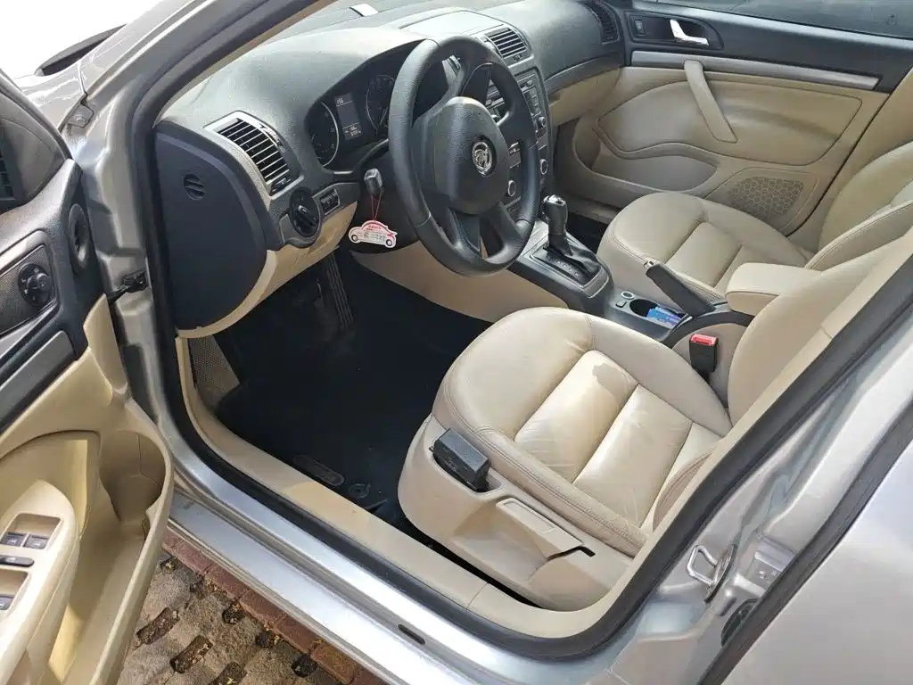 Skoda Octavia 2015 — фото 13