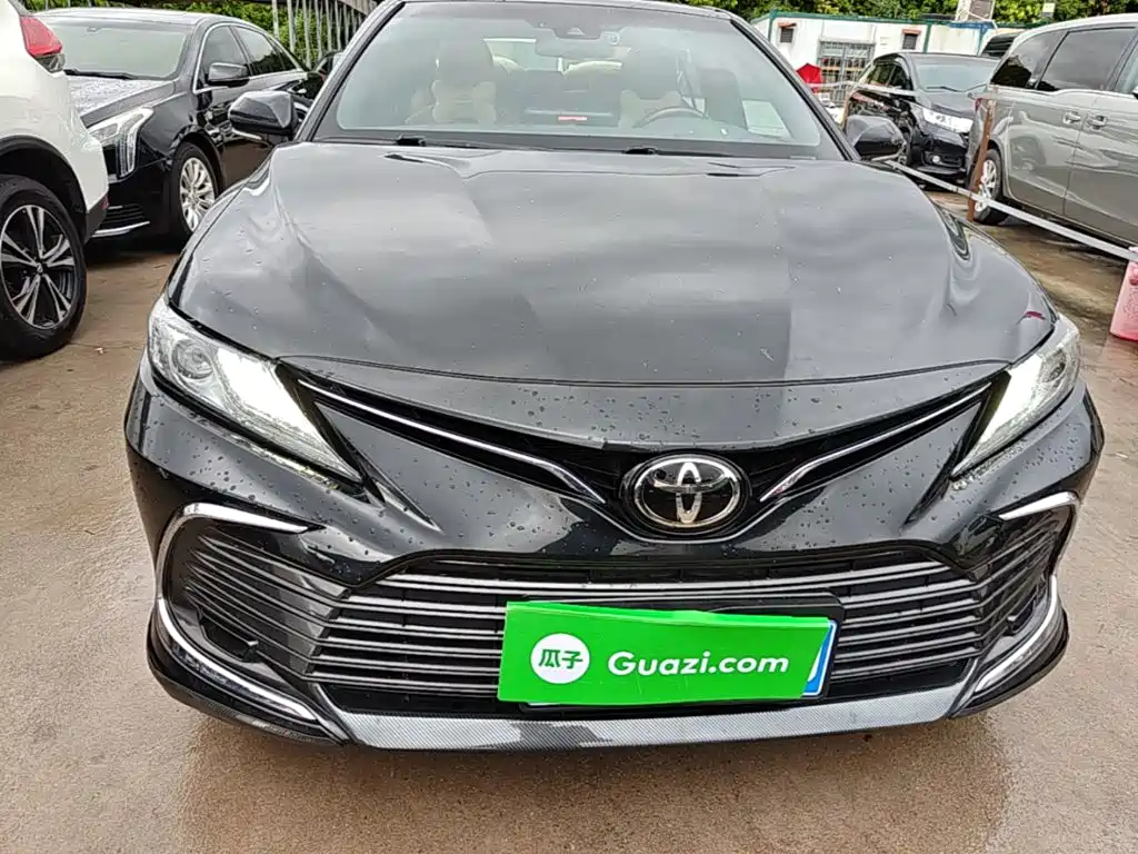 Toyota Camry 2023 — фото 3