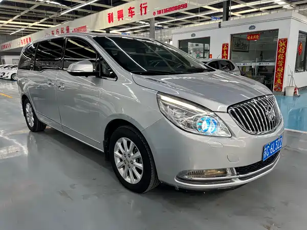 Buick GL8 2013