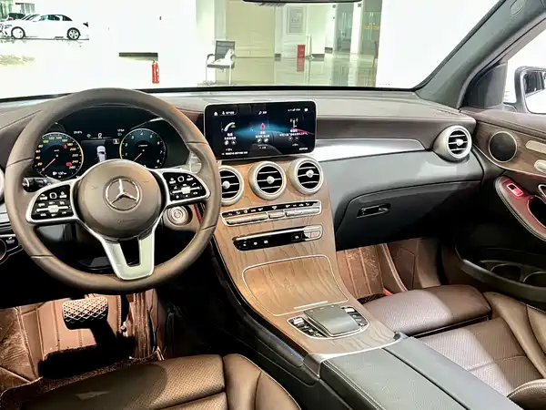 Mercedes-Benz GLC 2022