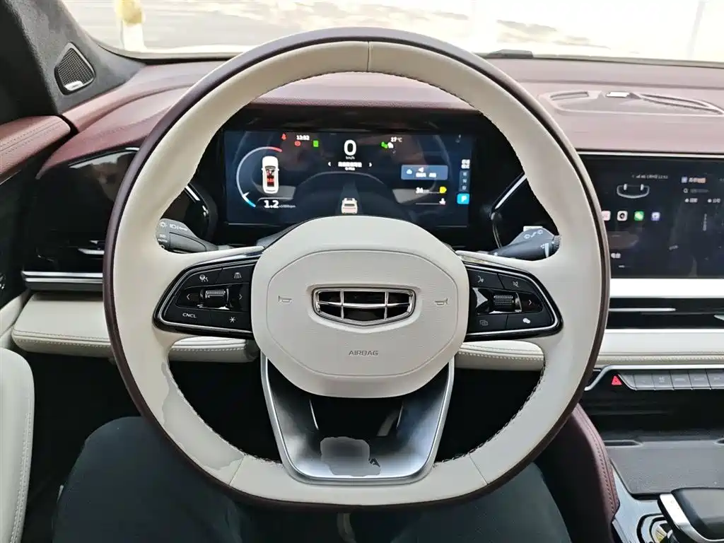 Geely Xingyue L 2023 — фото 11