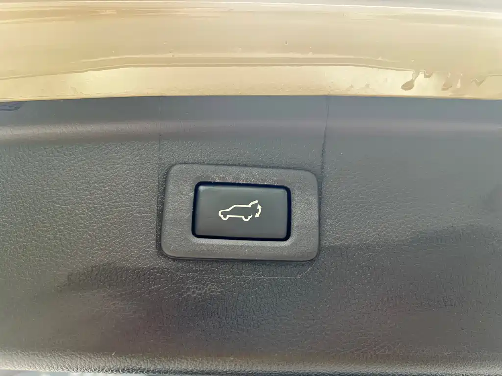 Subaru Outback 2017 — фото 11