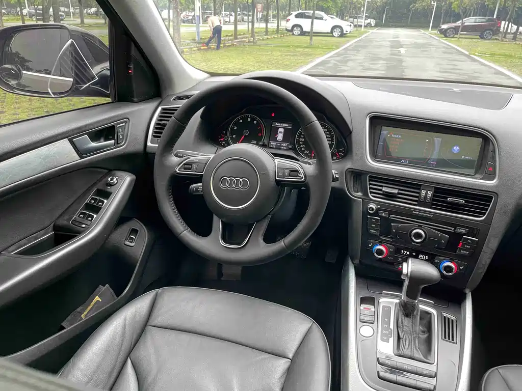 Audi Q5 2017 — фото 16