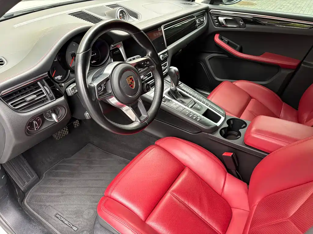 Porsche Macan 2021 — фото 12