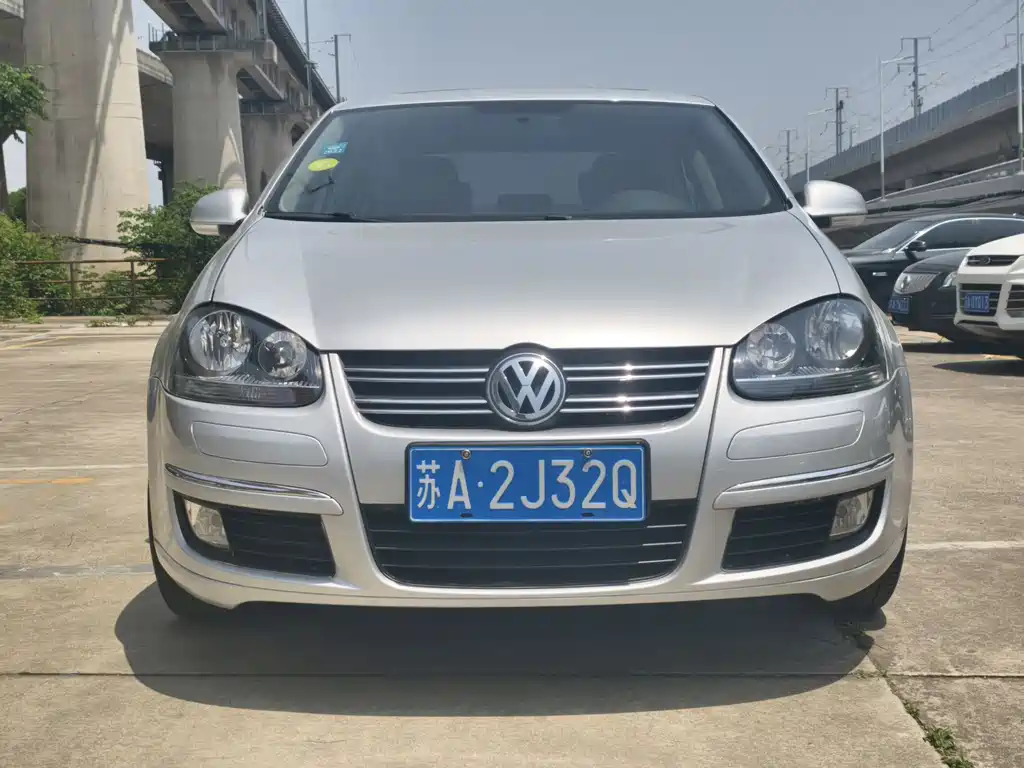 Volkswagen Sagitar 2011