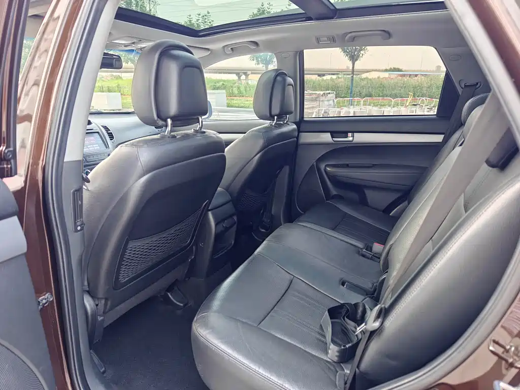 Kia Sorento 2014 — фото 13