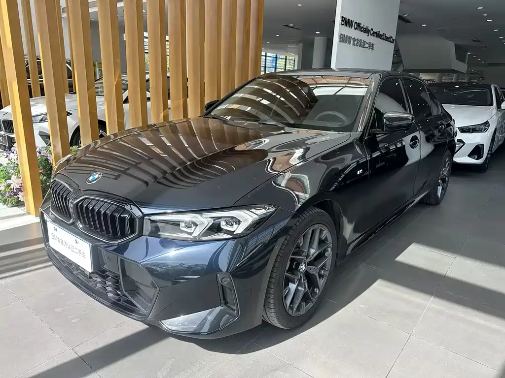 BMW 3 Series 2025 — фото 1