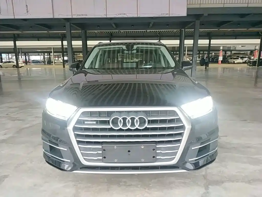 Audi Q7 2019 — фото 3