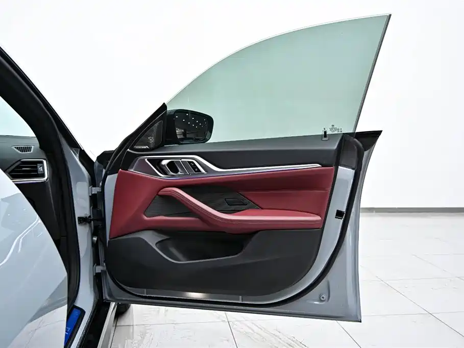 BMW 4 Series 2022 — фото 19