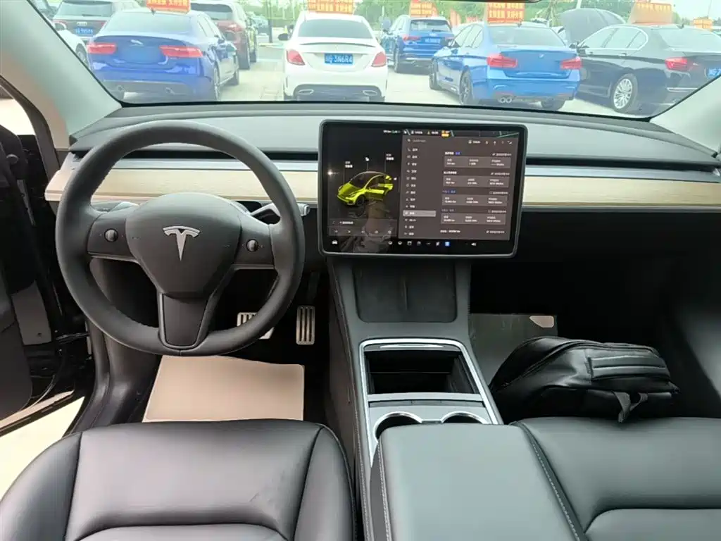 Tesla Model Y 2022 — фото 10