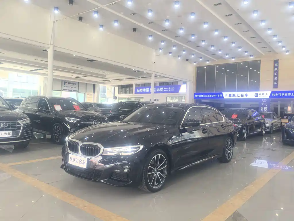 BMW 3 Series 2021 — фото 1