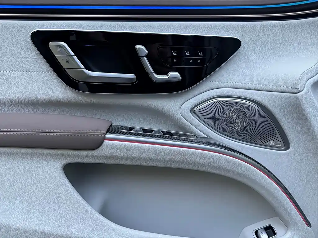 Mercedes-Benz EQS AMG 2026 — фото 12