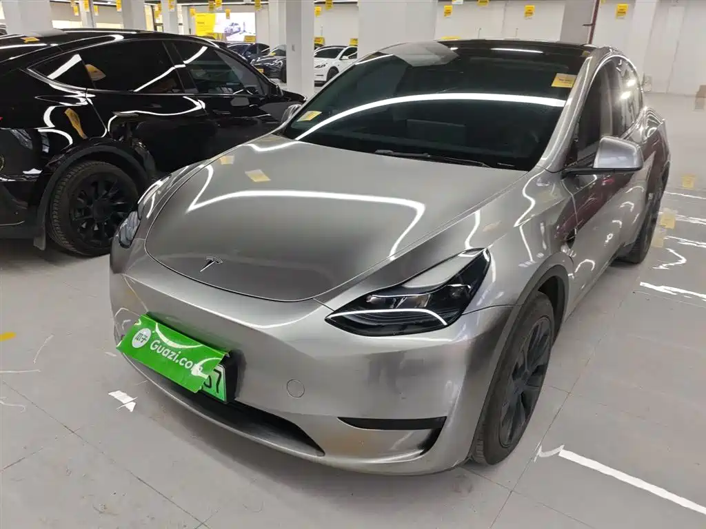 Tesla Model Y 2023 — фото 1
