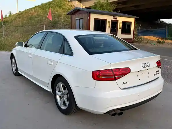 Audi A4L 2013