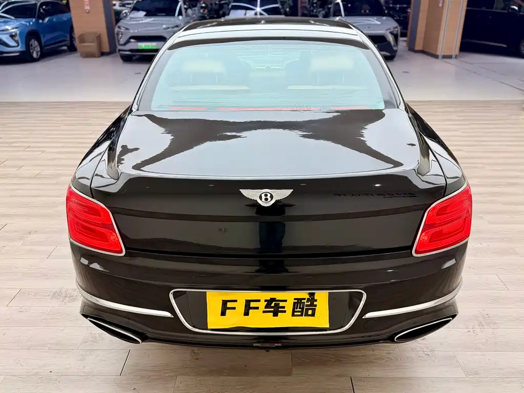 Bentley Flying Spur 2010 — фото 12